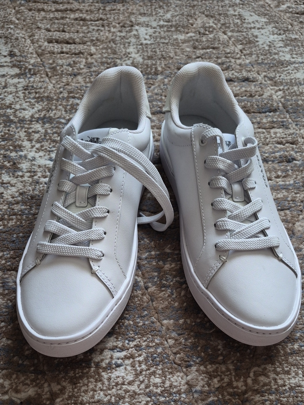 Coach Clip Low Top Sneakers in White Leather - Style CQ651 Womens Size 10
